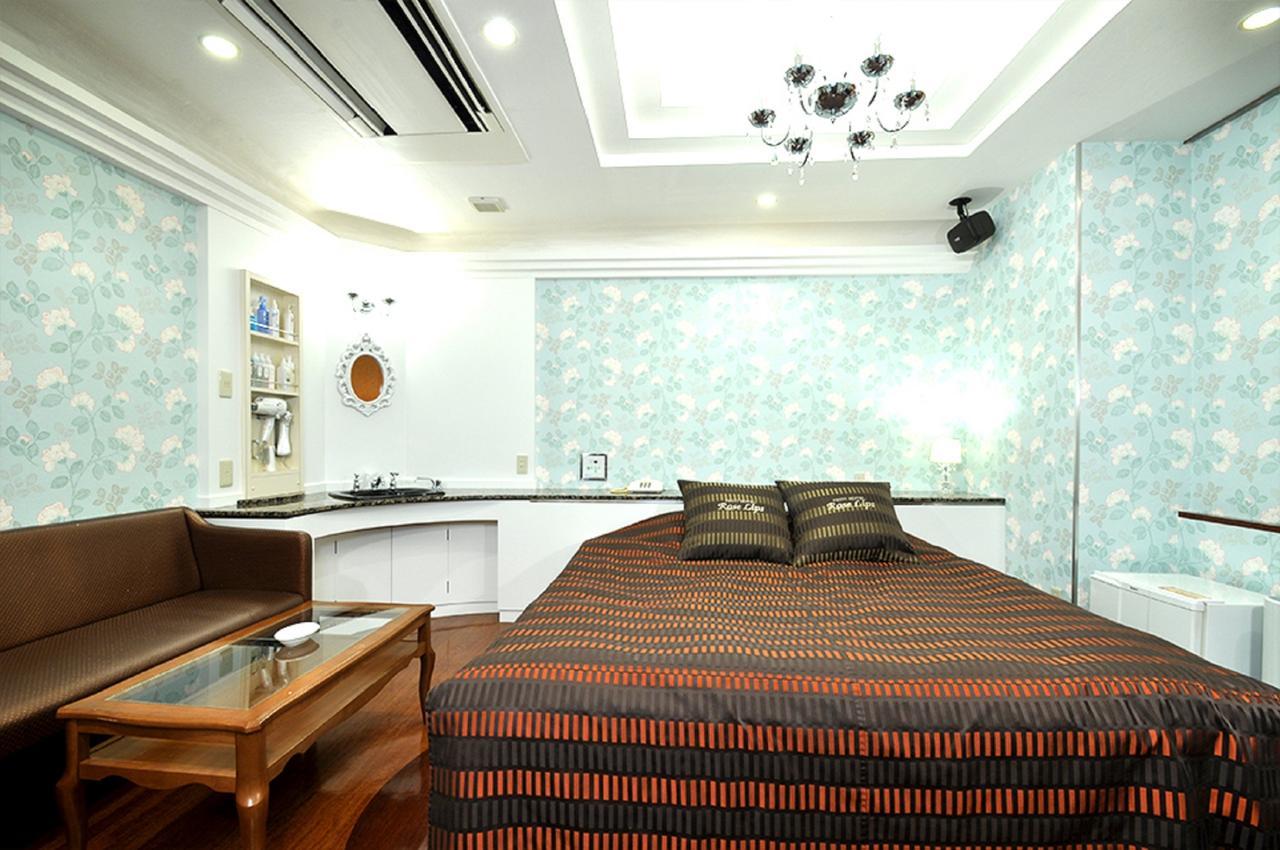 Hotel Roselips Tsuruhashi (Adults Only) Osaka Ngoại thất bức ảnh